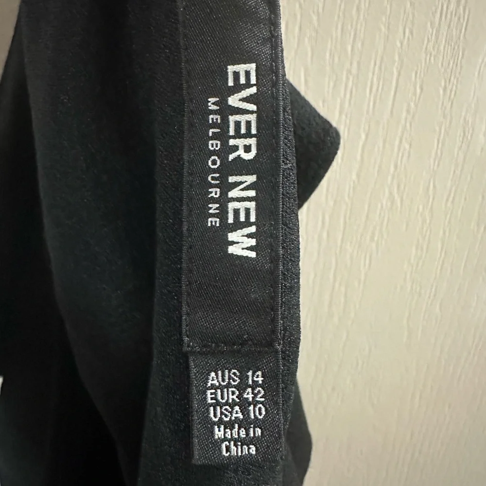 Evernew One Shoulder Ruffle Top - Picture 3 of 3